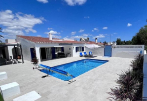 Casa Thea family villa with private heated swimm